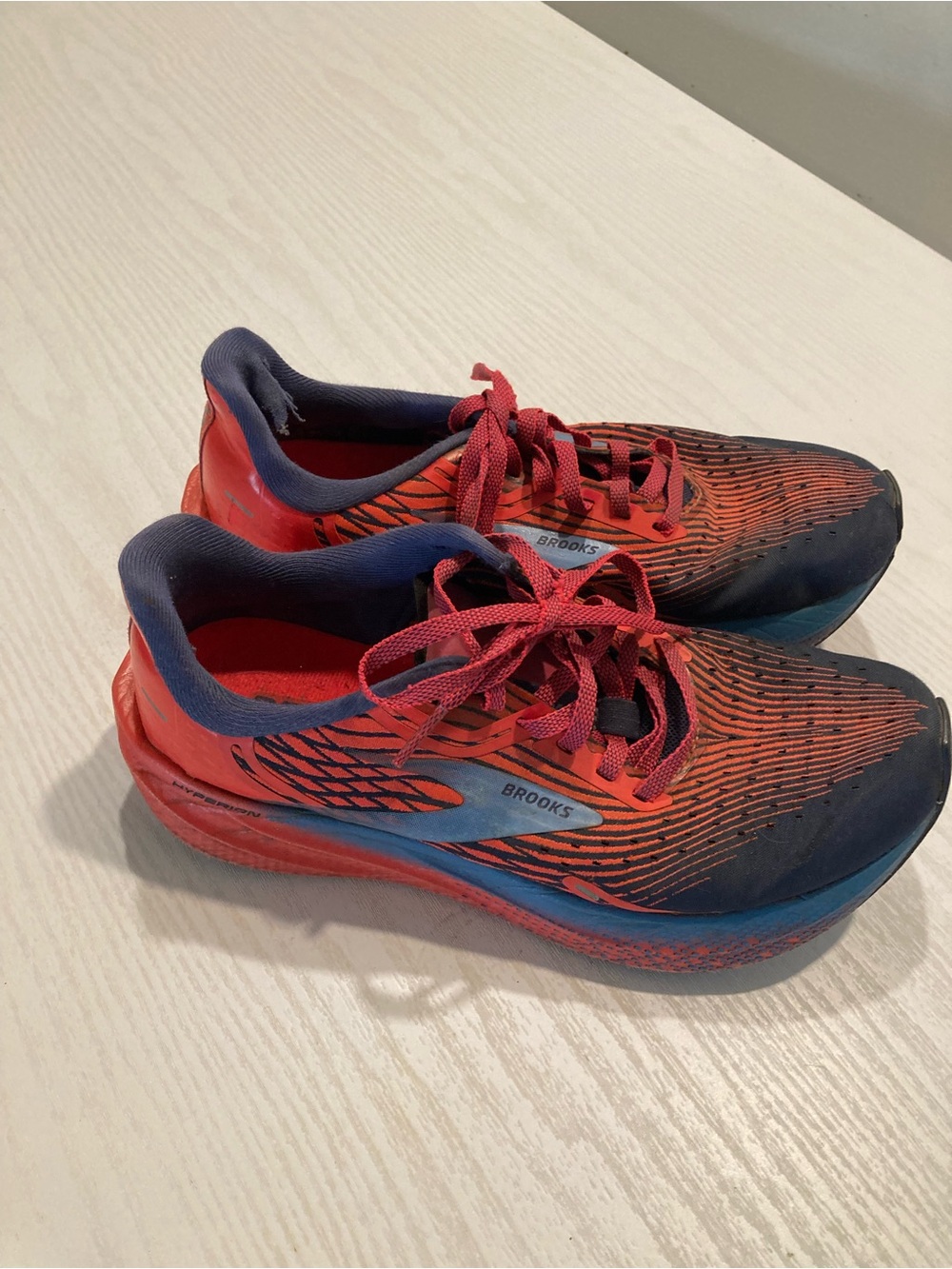 Brooks women’s Athletic Running Shoes - Red and Blue - Picture 2 of 11